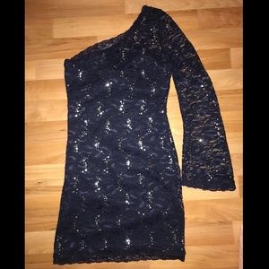 Navy blue one-sleeve lace dress with silver sequins